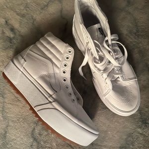 NEW Vans White Old Skool Platform Hi Top Lace Up Sneaker W US 7